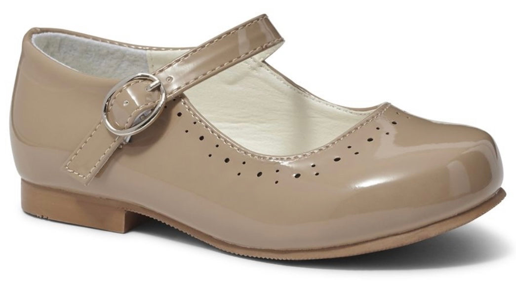 Camel girls Maryjane patent shoes