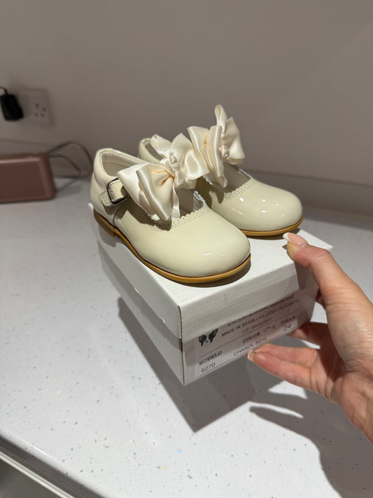 Cocoboxi cream patent shoes girls